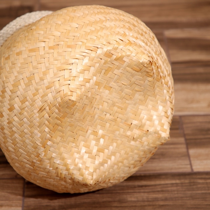 Корзина плетёная, из бамбука 40х40х40 см Корзина плетёная, из бамбука 40х40х40 см