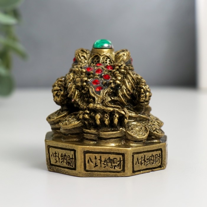 Нэцке полистоун бронза Нэцке полистоун бронза "Жаба на Ба-гуа" 5,8х5,8х6,6 см