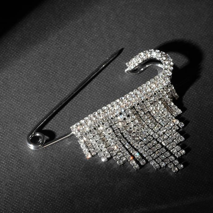 Булавка «Торжество» каскад, 7см, цвет белый в серебре Булавка «Торжество» каскад, 7см, цвет белый в серебре