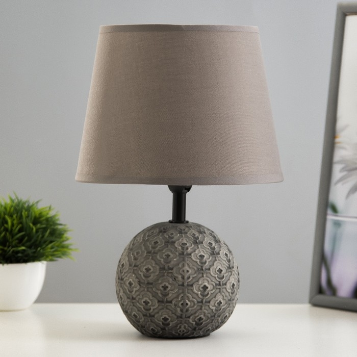 Настольная лампа Настольная лампа "Алиша" Е14 40Вт серый 18х18х28 см RISALUX