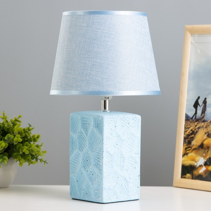 Настольная лампа Настольная лампа "Ариэль" Е14 40Вт голубой 20х20х33 см RISALUX