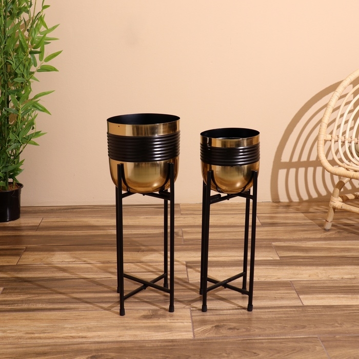 Кашпо на подставке  Кашпо на подставке "Твин" металл (набор 2 шт), диаметр 23 и 19 см