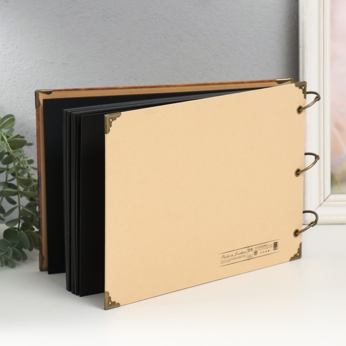 Фотоальбом на кольцах 30 листов Фотоальбом на кольцах 30 листов "У поместья" чёрные листы 26х18 см