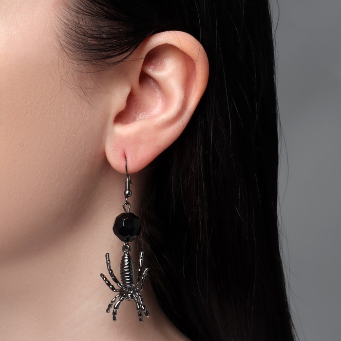 Серьги «Пауки» с бусиной, цвет чёрно-серый в серебре Серьги «Пауки» с бусиной, цвет чёрно-серый в серебре