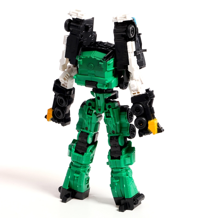 Робот «Автобот», собирается из 2 машин Робот «Автобот», собирается из 2 машин