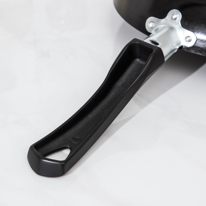 Сковорода Consul, d=20 см, стеклянная крышка, пластиковая ручка, антипригарное покрытие, цвет чёрный Сковорода Consul, d=20 см, стеклянная крышка, пластиковая ручка, антипригарное покрытие, цвет чёрный