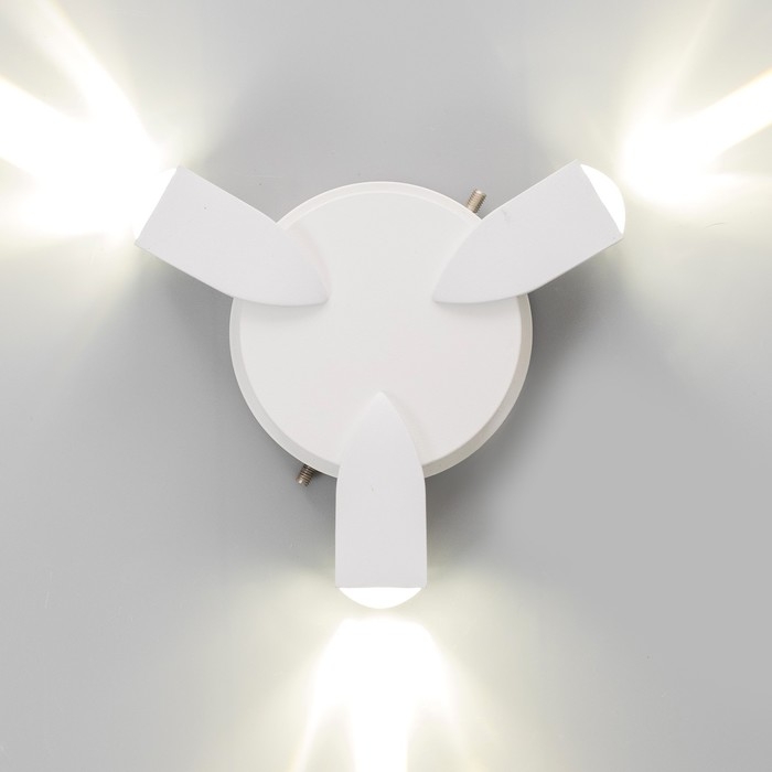 Светильник Светильник "Деко" 3хLED 3Вт 4000К IP66 белый 16х4,3х16 см