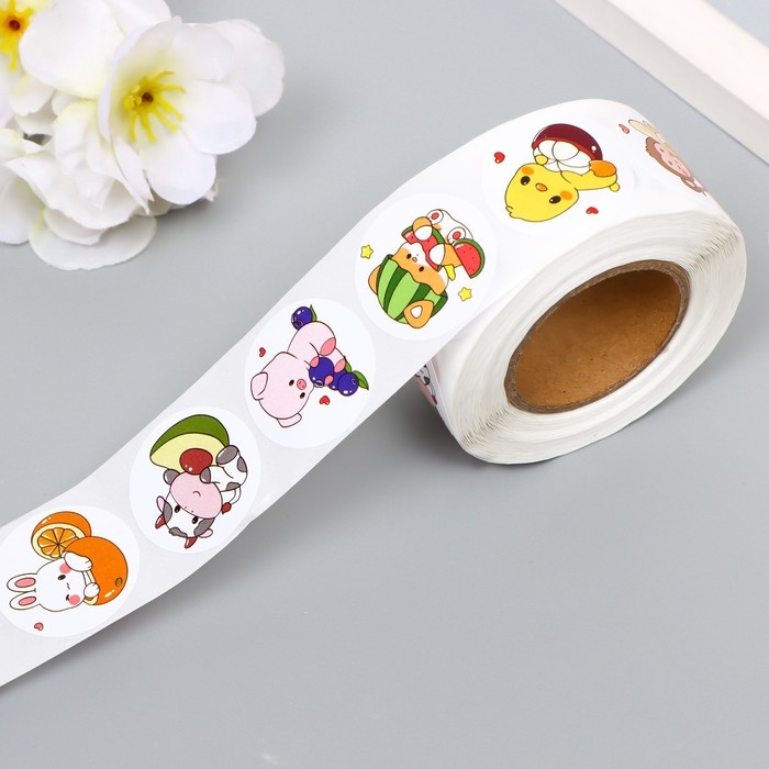 Наклейка бумага Наклейка бумага "Очаровательные крохи" d=2,5 см 500 шт в рулоне 3х6х6 см