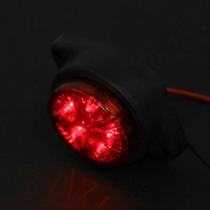 Габаритный фонарь светодиодный 12 В, красный Габаритный фонарь светодиодный 12 В, красный