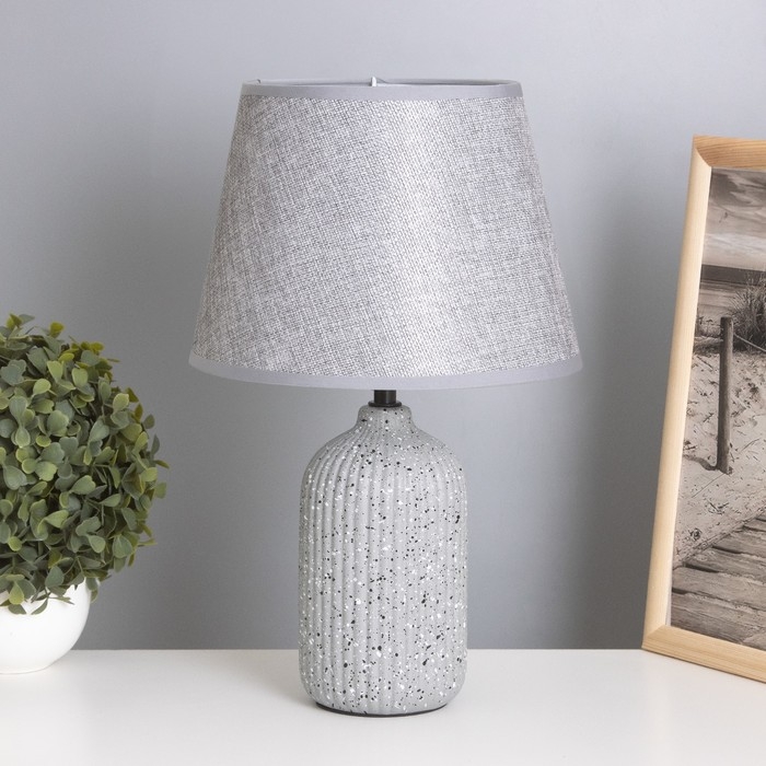 Лампа настольная Лампа настольная "Беатрис" 1х40Вт Е14 темно-серый 22х22х36см