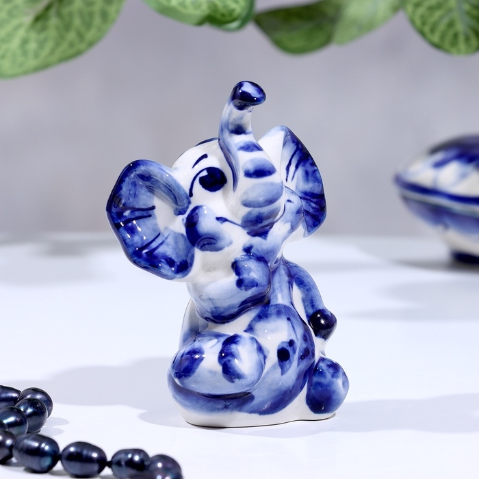 Сувенир «Слон Ксюша», фарфор, гжель, кобальт Сувенир «Слон Ксюша», фарфор, гжель, кобальт
