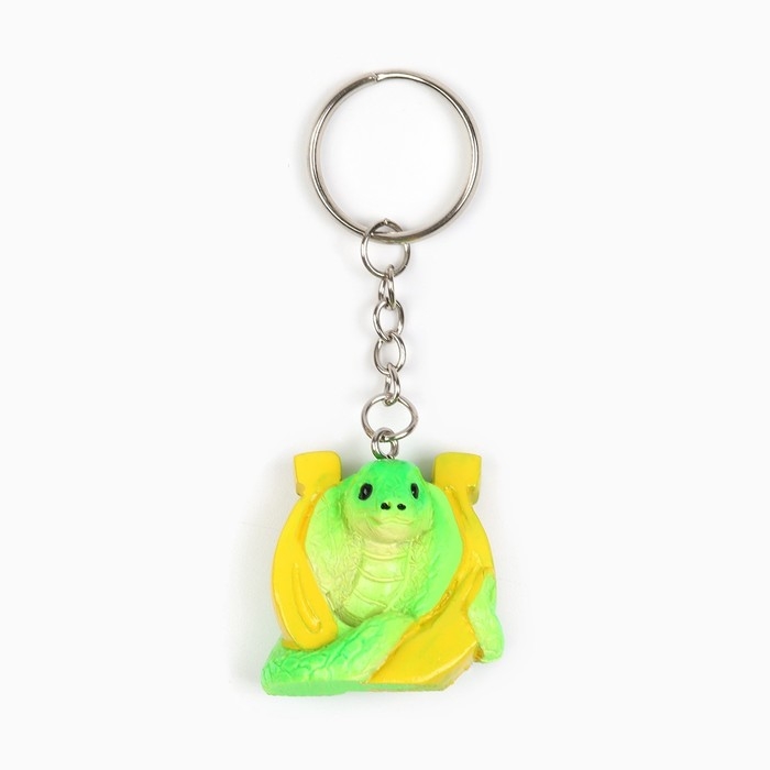 Новогодний брелок для ключей, объемный «Новый год: Змея с подковой» 3,2 х 8,5 см Новогодний брелок для ключей, объемный «Новый год: Змея с подковой» 3,2 х 8,5 см