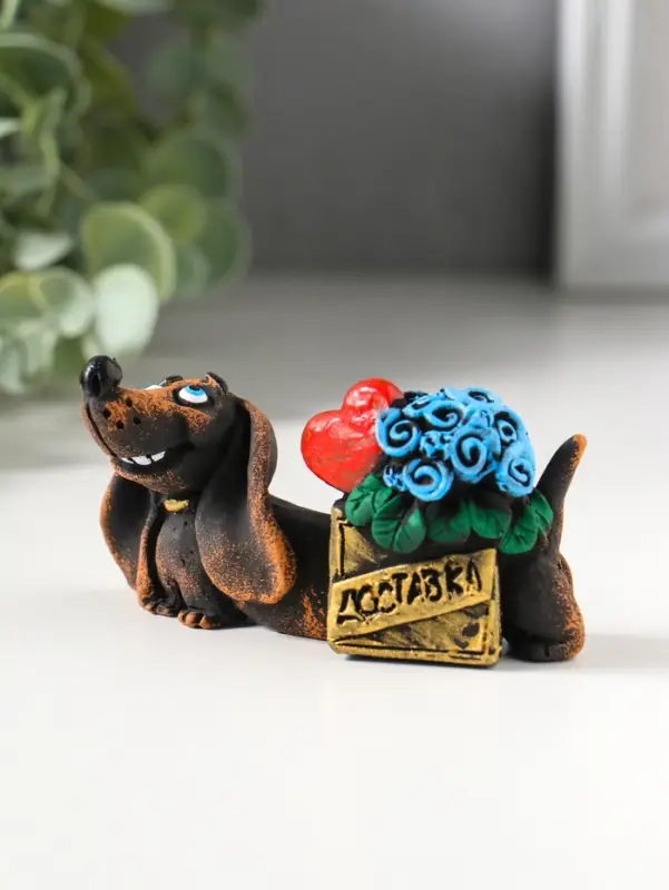 Фигурка полистоун &laquo;Такса: доставка счастья&raquo;, 3&times;4.5&times;8.6 см