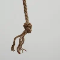 Домик для животных с когтеточкой, 32&times;32&times;64 см, с полкой, джут, бежевый