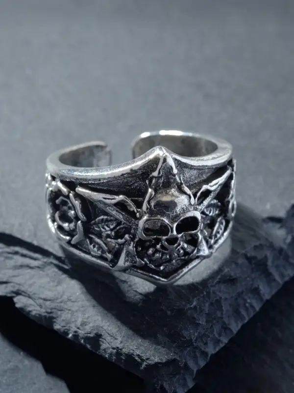 Кольцо &laquo;Перстень&raquo;, череп с цветами, цвет чернёное серебро, безразмерное