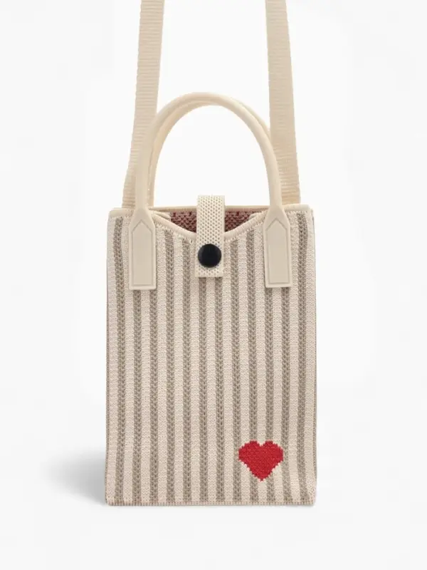 Сумка подр Сердце, 12*4*17, отд на кнопке, дл ремень, бело/серый Сумка подр Сердце, 12*4*17, отд на кнопке, дл ремень, бело/серый