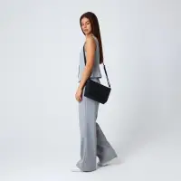 Сумка женская кросс-боди на молнии, 25&times;8&times;19 см, чёрная