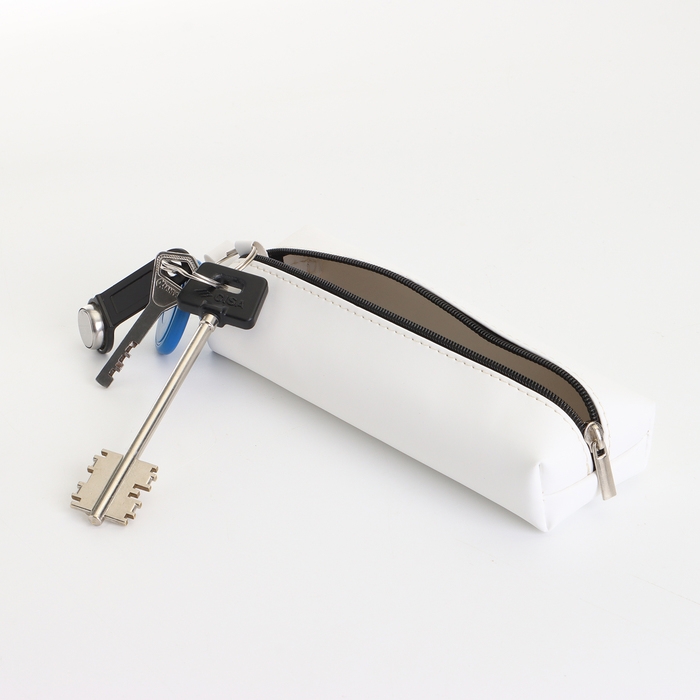 Ключница на молнии, длина 16 см, кольцо, карабин, цвет белый Ключница на молнии, длина 16 см, кольцо, карабин, цвет белый