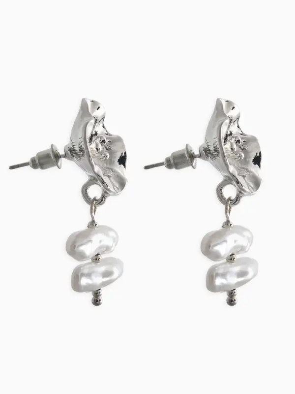 Серьги жемчуг Серьги жемчуг "Цветы кувшинки", цвет белый в серебре