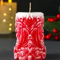 Свеча новогодняя столбик "Резная" красный