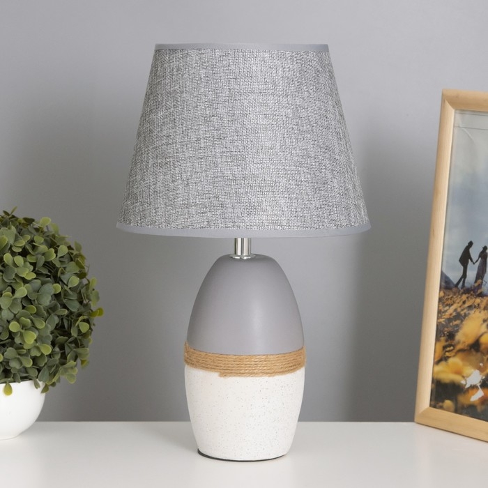 Лампа настольная Лампа настольная "Никола" 1х40Вт Е14 бело-серый 23х23х38см