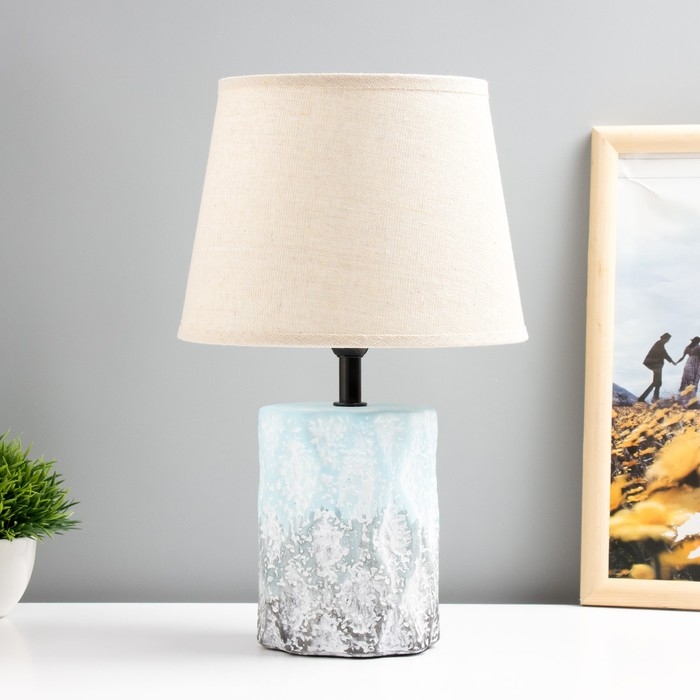 Настольная лампа Настольная лампа "Сан" E14 40Вт голубой-серый 20х20х33 см RISALUX