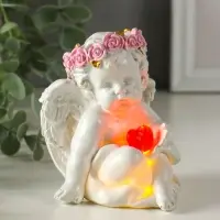 Сувенир полистоун свет "Ангел - воздушный поцелуй в форме сердца" белый 6,8х6х7,3 см Сувенир полистоун свет "Ангел - воздушный поцелуй в форме сердца" белый 6,8х6х7,3 см