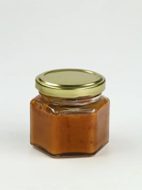 Подарочный набор новогодний &laquo;С Новым Годом&raquo; варенье с шишками, крем-мед 2 шт, чай в банке 3 шт   108