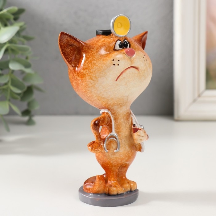 Сувенир полистоун лак Сувенир полистоун лак "Котик-врач с фонендоскопом" 8,3х6,2х13,8 см