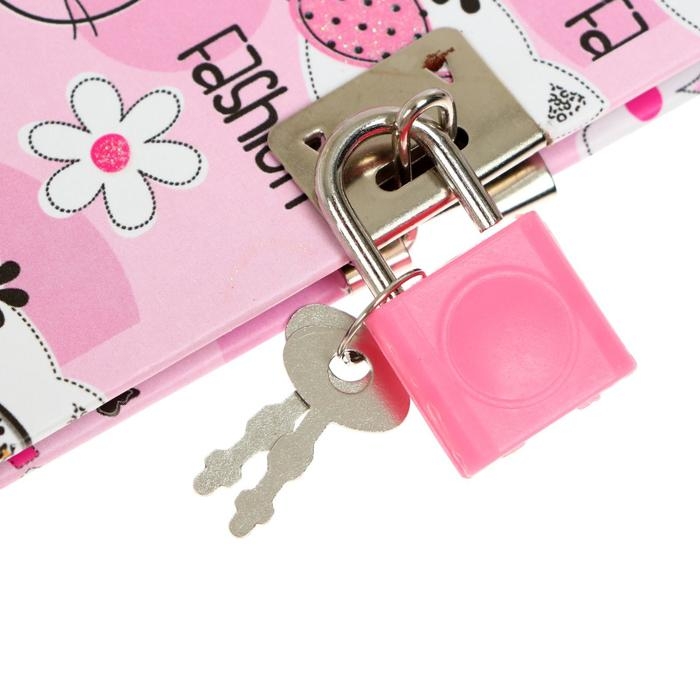 Записная книжка в подарочной коробке, А5, 45 листов, на замке, на гребне, линия, с ручкой, МИКС Записная книжка в подарочной коробке, А5, 45 листов, на замке, на гребне, линия, с ручкой, МИКС