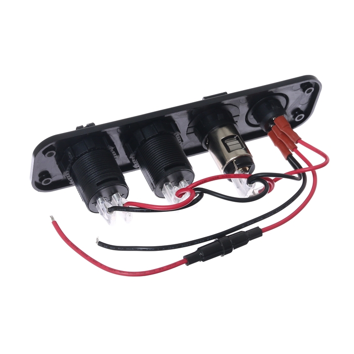 Приборная панель, вольтметр, прикуриватель, 2 USB 2.1 А, 5 В Приборная панель, вольтметр, прикуриватель, 2 USB 2.1 А, 5 В