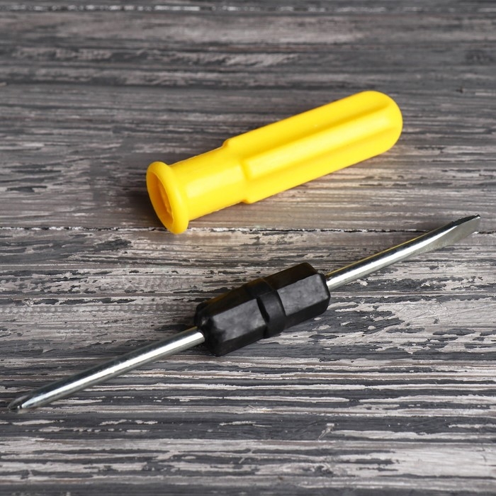 Набор инструментов в кейсе «Развлеки себя сам», универсальный, 11 предметов Набор инструментов в кейсе «Развлеки себя сам», универсальный, 11 предметов