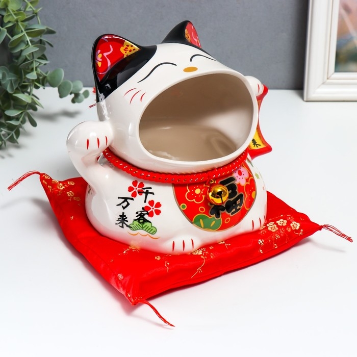 Сувенир подставка керамика Сувенир подставка керамика "Манэки-нэко со свитком" 22х17,5х18 см