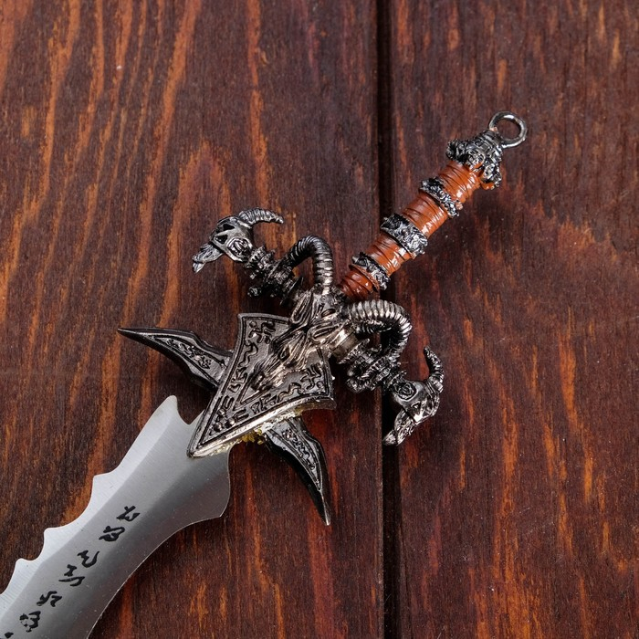 Сувенирный меч на подставке, 8,5х3,5х27 см Сувенирный меч на подставке, 8,5х3,5х27 см