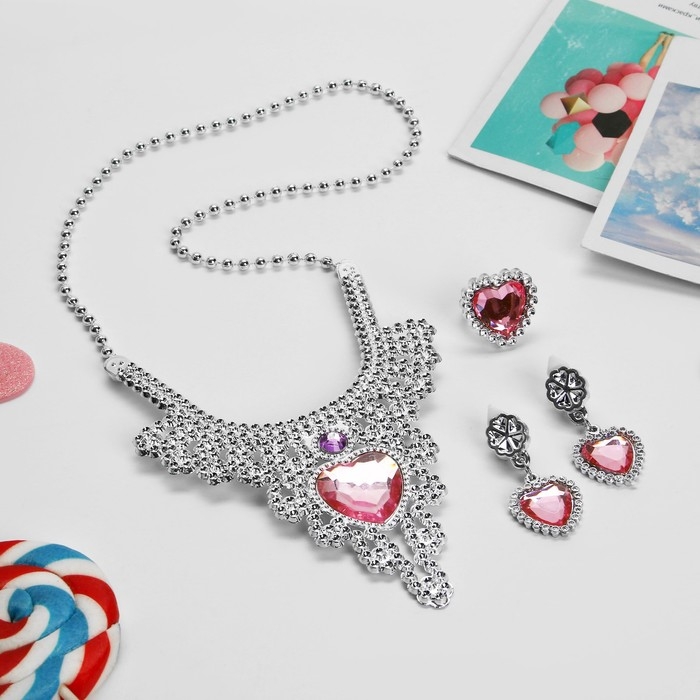 Набор детский «Выбражулька» 3 предмета: клипсы, колье, кольцо, сердце, цвет розовый Набор детский «Выбражулька» 3 предмета: клипсы, колье, кольцо, сердце, цвет розовый