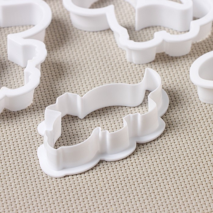 Набор форм для печенья Доляна «Хищные динозавры», 8 шт, цвет белый Набор форм для печенья Доляна «Хищные динозавры», 8 шт, цвет белый