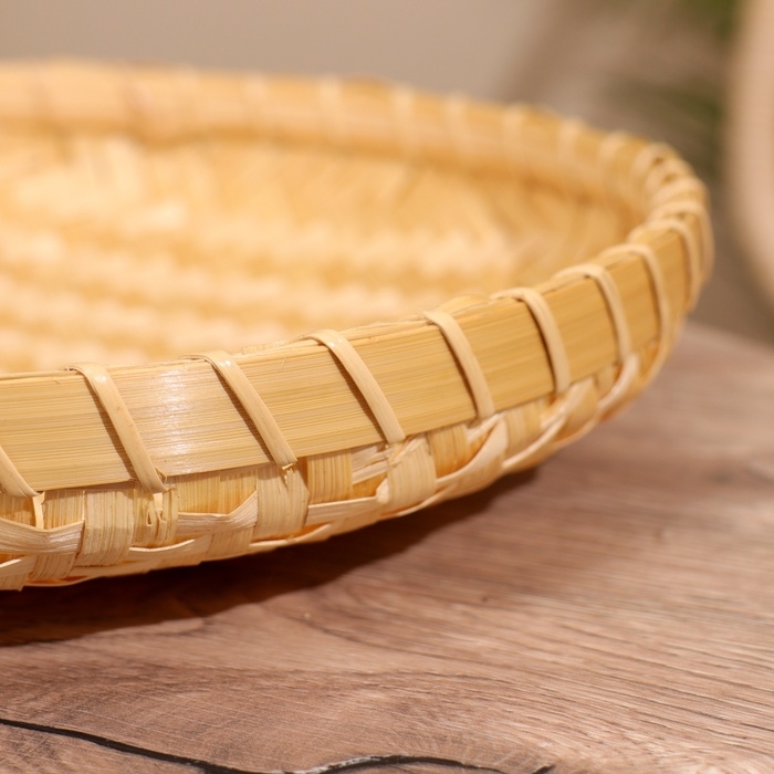 Поднос плетёный, из бамбука 30х30х2 см Поднос плетёный, из бамбука 30х30х2 см