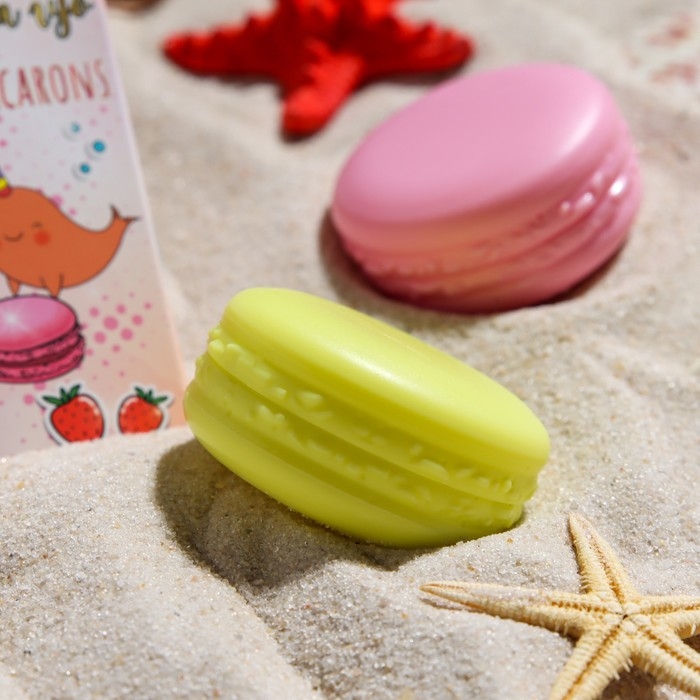 Набор из двух бальзамов для губ «Клубника», «Персик» Набор из двух бальзамов для губ «Клубника», «Персик»