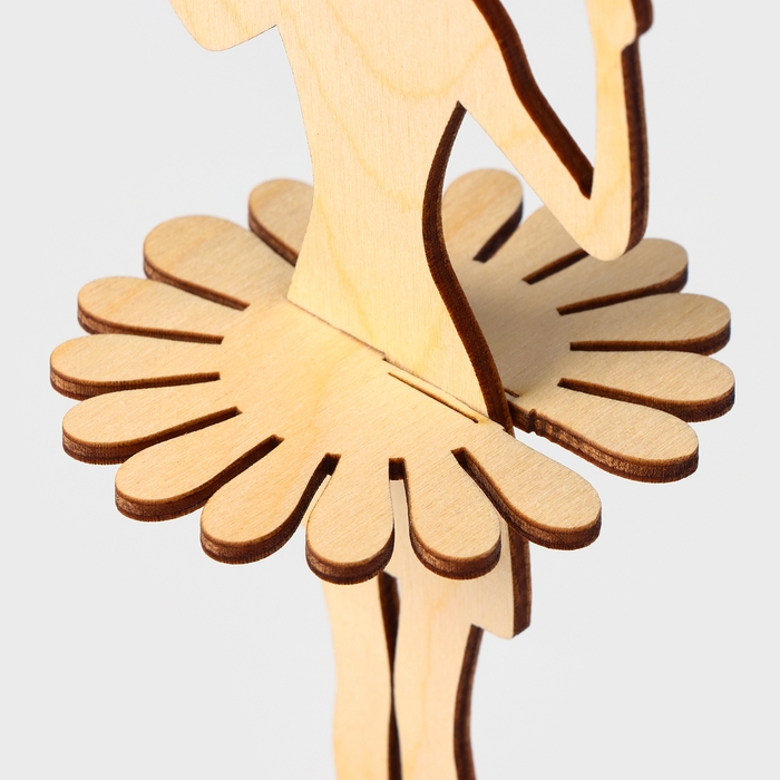 Салфетница деревянная «Девушка с зонтиком», 25×13×13 см Салфетница деревянная «Девушка с зонтиком», 25×13×13 см