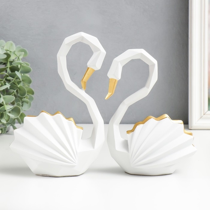 Сувенир полистоун Сувенир полистоун "Лебеди, крылья гофре" белый с золотом набор 2 шт 17,5х12,5х7 20х14х7 см