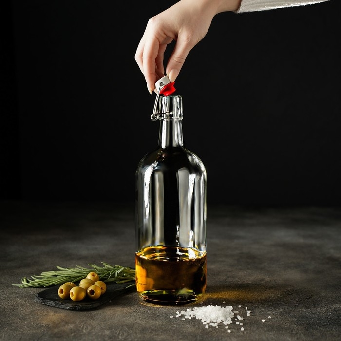 Бутылка бугельная с пробкой, 1 л, цвет прозрачный Бутылка бугельная с пробкой, 1 л, цвет прозрачный