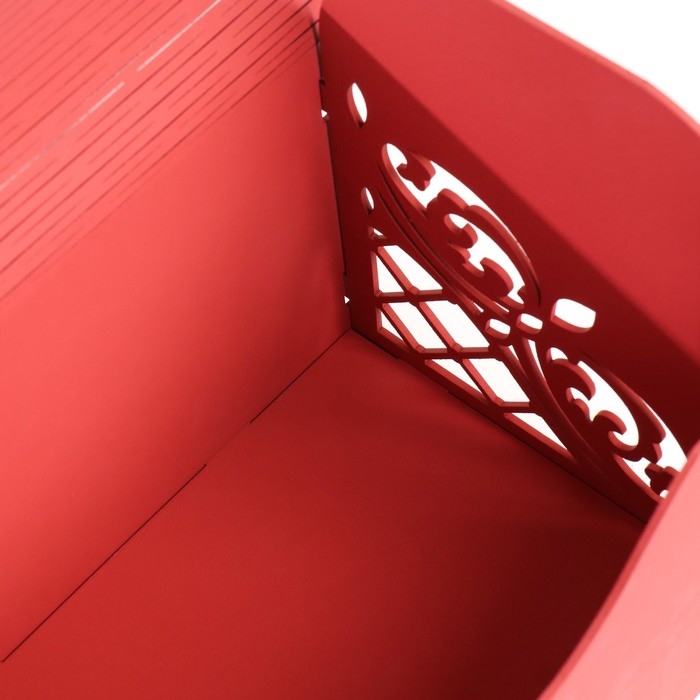 Семейный банк Семейный банк "Ажурный", со стразами, красно-белый, 23,5х17х20 см