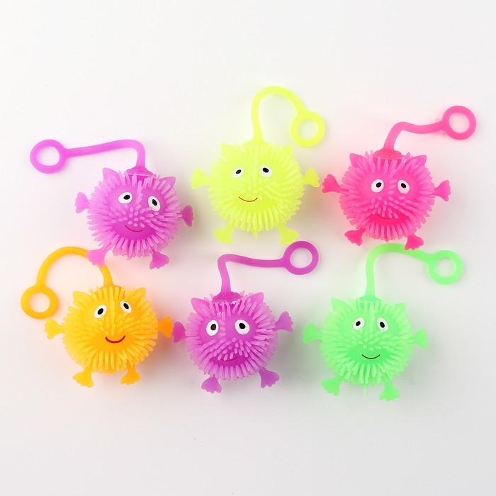 Мяч детский резиновый ёжка «Чудик с ножками и ручками», световой, цвета МИКС Мяч детский резиновый ёжка «Чудик с ножками и ручками», световой, цвета МИКС