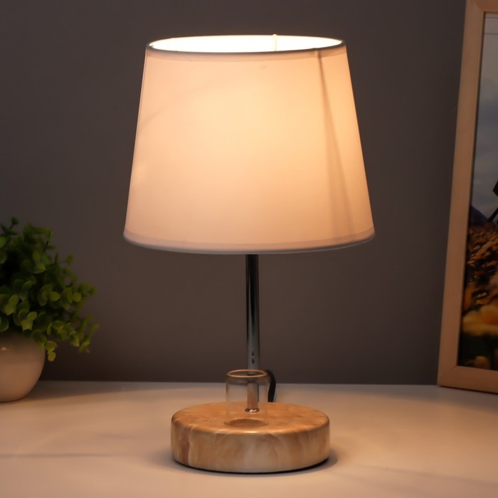 Настольная лампа Настольная лампа "Аэлита" 1х40Вт E14 оранжевый 18х18х31см RISALUX