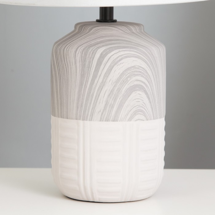 Настольная лампа Настольная лампа "Лиана" Е14 40Вт серый 22х22х35см RISALUX