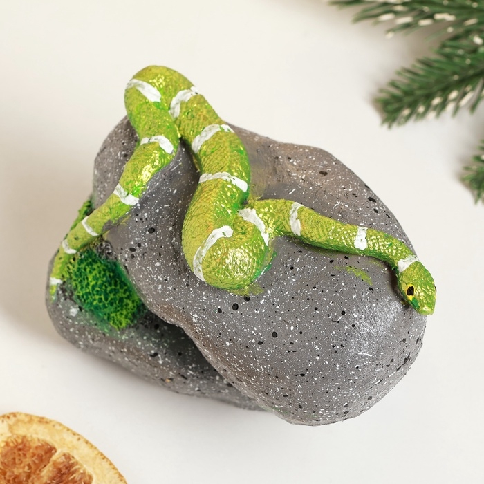 Новый год. Символ 2025. Фигура Новый год. Символ 2025. Фигура "Змея на камне" цветная, 8х11,5см