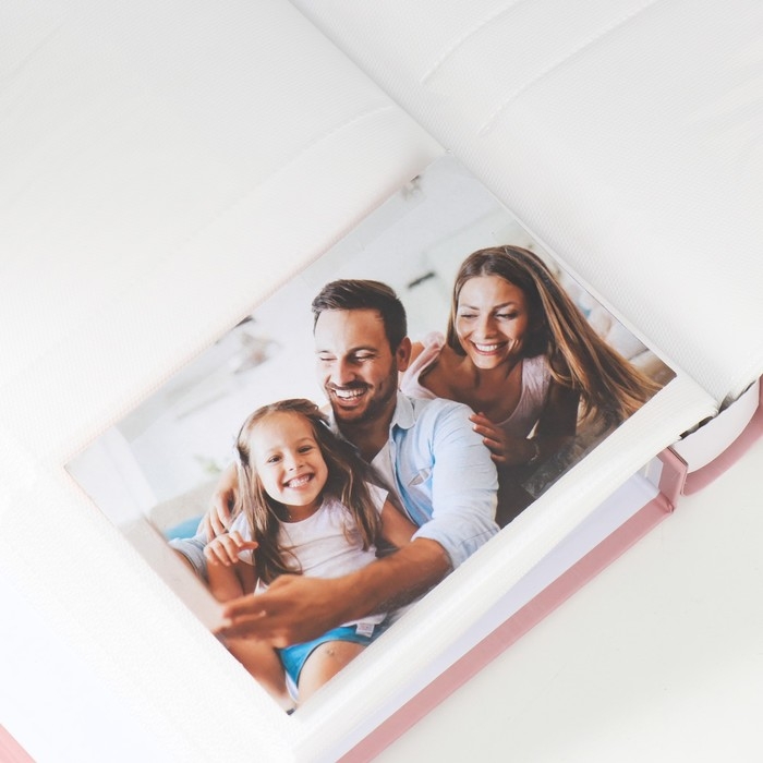 Фотоальбом на 200 фото 10х15 см Фотоальбом на 200 фото 10х15 см "Бутоны" МИКС 26х20,5х5,6 см