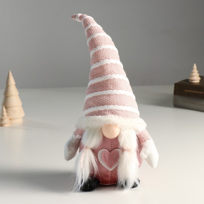 Кукла интерьерная Кукла интерьерная "Бабусечка в розовом колпаке, с сердцем" 15х10х38 см