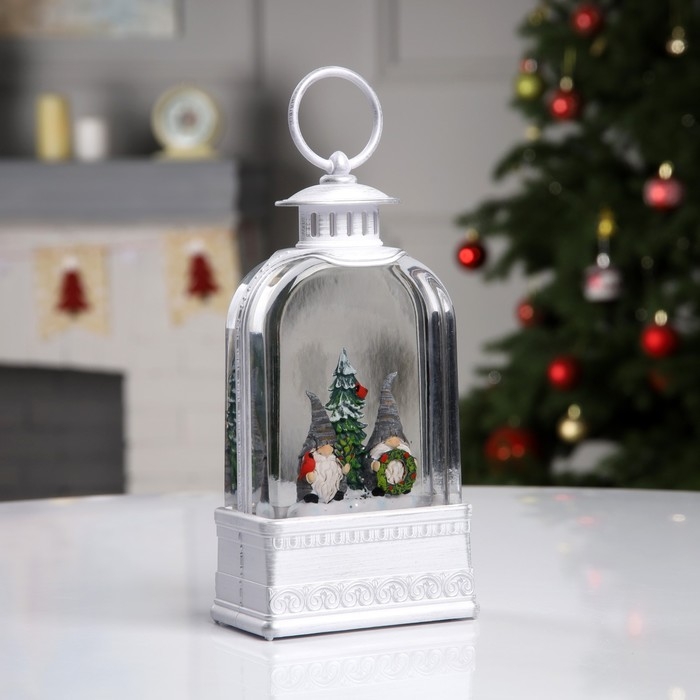 Светодиодная фигура «Фонарь с гномами» 10.7 × 20.5 × 6.2 см, пластик, батарейки ААх3 (не в комплекте), USB, свечение тёплое белое Светодиодная фигура «Фонарь с гномами» 10.7 × 20.5 × 6.2 см, пластик, батарейки ААх3 (не в комплекте), USB, свечение тёплое белое