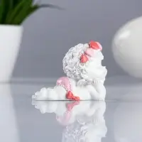 Фигура &laquo;Ангел лежит личико на ручках&raquo; 8&times;5.5&times;6.5 см
